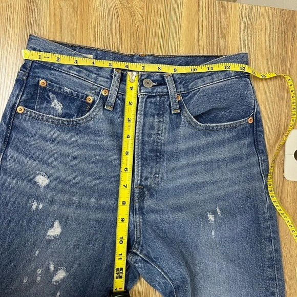 Levi's® Premium 501® Skinny Distressed - Size 26 - Picture 5 of 10